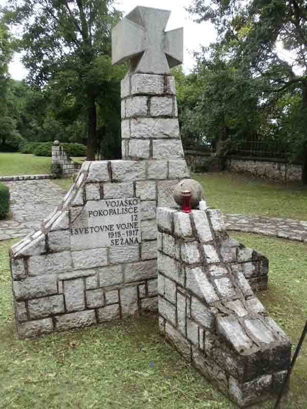 Vojaško pokopališče iz I. svetovne vojne, 1915-1917, Sežana